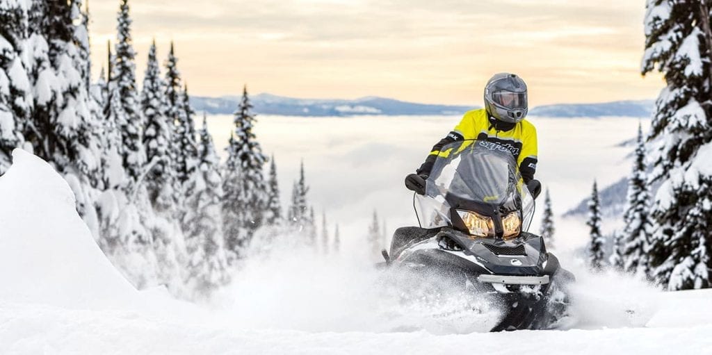Взгляд профессионалов: снегоход Yamaha Viking – описание и сравнение модели
