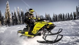 Обзор снегоходов 2019 Yamaha Sidewinder и Ski-Doo MXZ